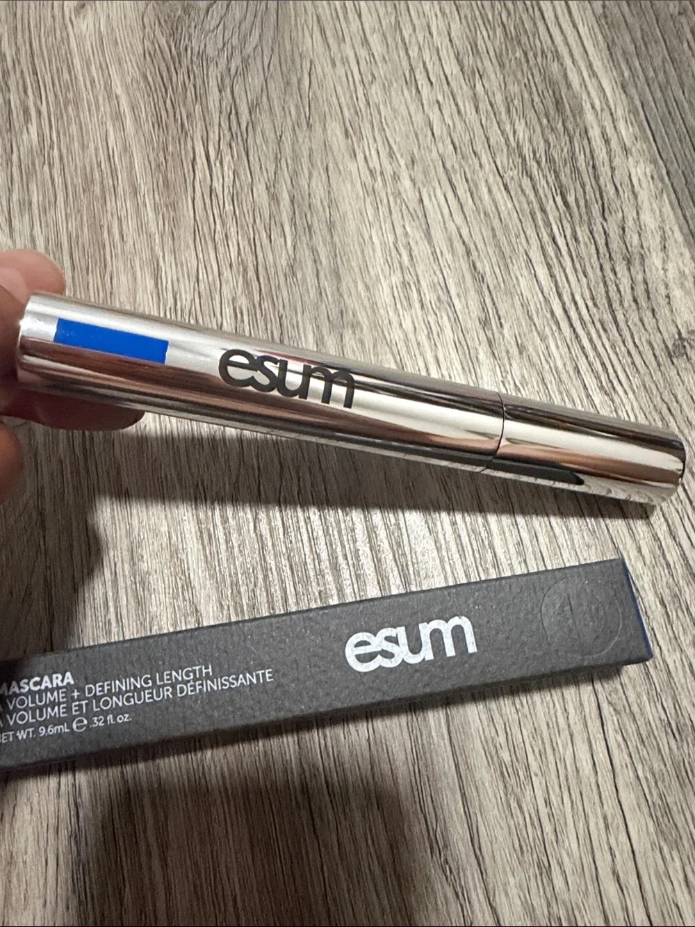 Esum ultra volume + defining length mascara
